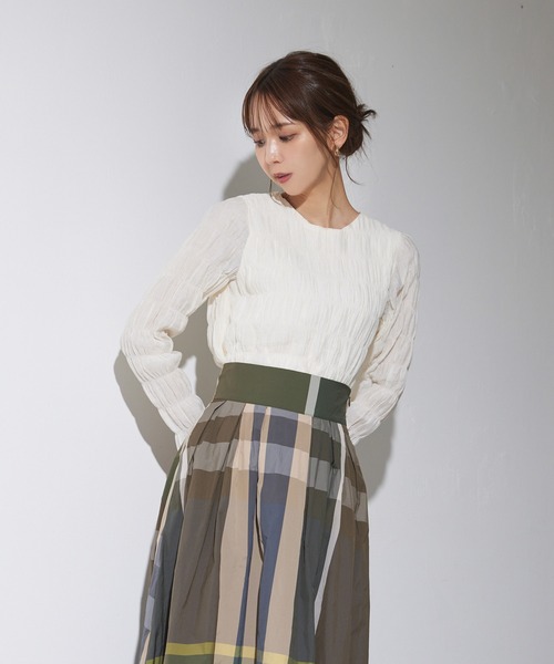 ADIRA（アディラ）の「フワフワプルオーバーブラウス（シャツ/ブラウス・レディース・ブラック/アイボリー・MEDIUM）」の13枚目の写真