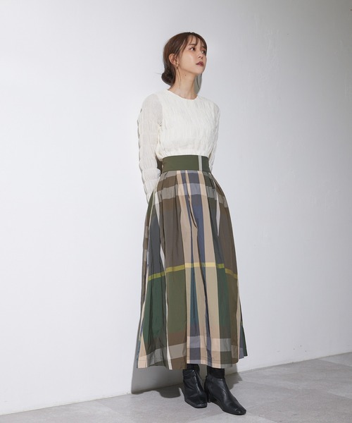 ADIRA（アディラ）の「フワフワプルオーバーブラウス（シャツ/ブラウス・レディース・ブラック/アイボリー・MEDIUM）」の10枚目の写真