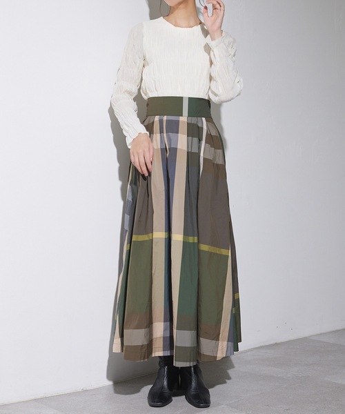 ADIRA（アディラ）の「フワフワプルオーバーブラウス（シャツ/ブラウス・レディース・ブラック/アイボリー・MEDIUM）」の15枚目の写真