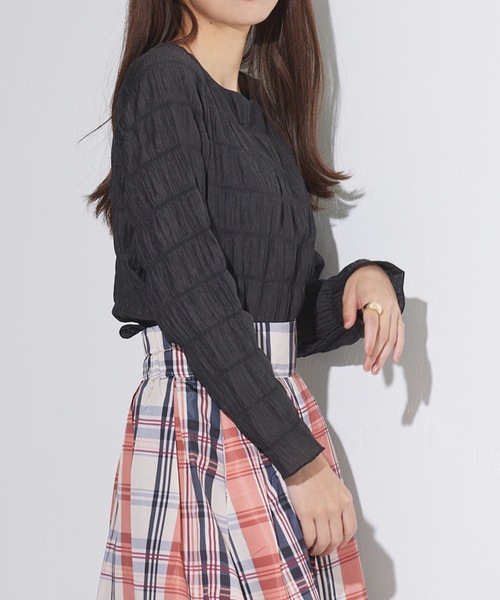 ADIRA（アディラ）の「フワフワプルオーバーブラウス（シャツ/ブラウス・レディース・ブラック/アイボリー・MEDIUM）」の17枚目の写真