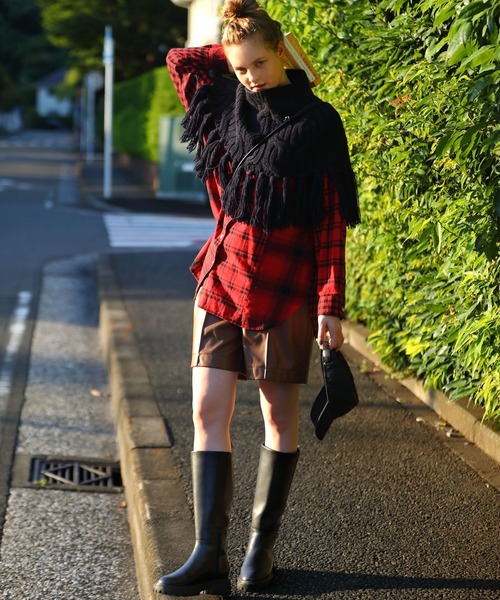 niko and...（ニコアンド）の「オリジナルニットフリンジポンチョ（ネックウォーマー/スヌード・レディース・ネイビー/チャコール/アイボリー・0）」の8枚目の写真