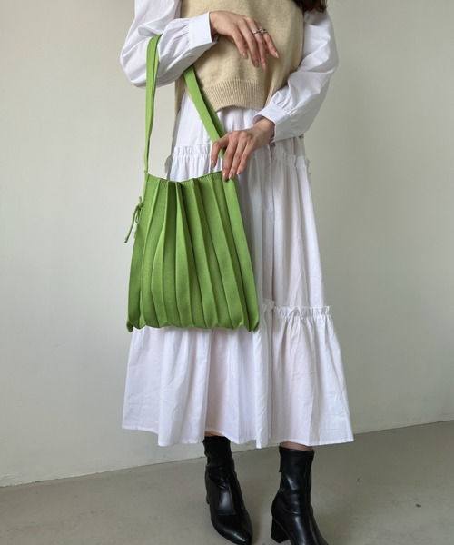 CLEA（クレア）の「【全9色展開】2WAYニットプリーツトートバッグ／エコバッグ（トートバッグ・レディース・ブラック/ベージュ/パープル/ブラウン/オリーブ/イエロー/オレンジ/ブルー系その他/バーガンディー・FREE）」の15枚目の写真