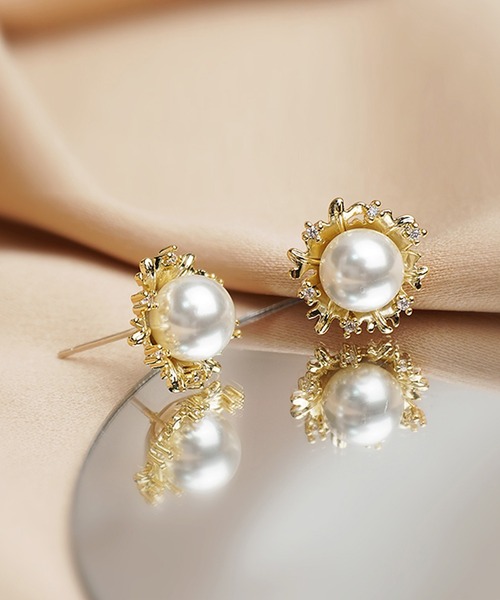 DRESS PLUS(ドレスプラス)の「ピアス アクセサリー パーティーピアス レディース 結婚式(ピアス(両耳用)・レディース・ホワイト・フリー)」の1枚目の写真