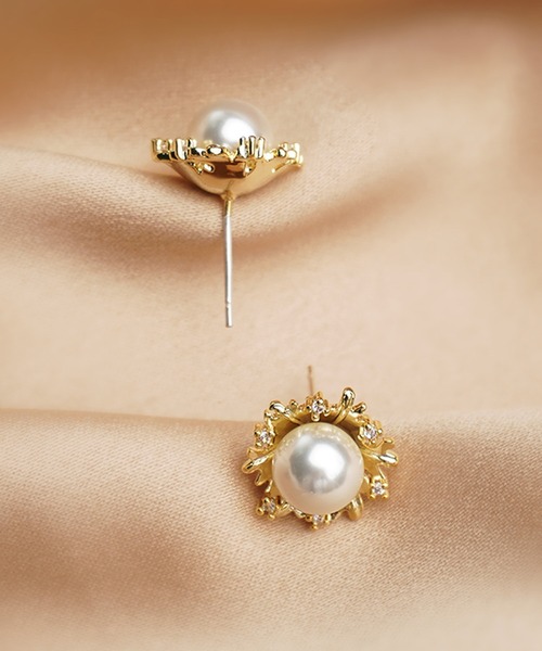 DRESS PLUS(ドレスプラス)の「ピアス アクセサリー パーティーピアス レディース 結婚式(ピアス(両耳用)・レディース・ホワイト・フリー)」の4枚目の写真