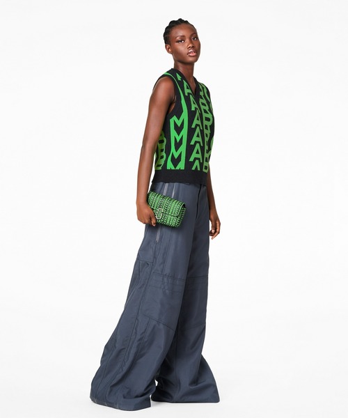 MARC JACOBS（マークジェイコブス）の「THE MONOGRAM LEATHER J MARC MINI SHOULDER BAG/ザ モノグラム レザー Jマーク ミニ ショルダーバッグ（ショルダーバッグ・レディース・ブラック系その他/ピンク系その他/グリーン系その他・ONE SIZE）」の21枚目の写真