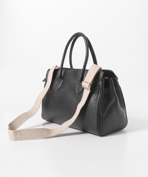 AULENTTI フラップハンドバッグ AULENTTI フラップハンドバッグ