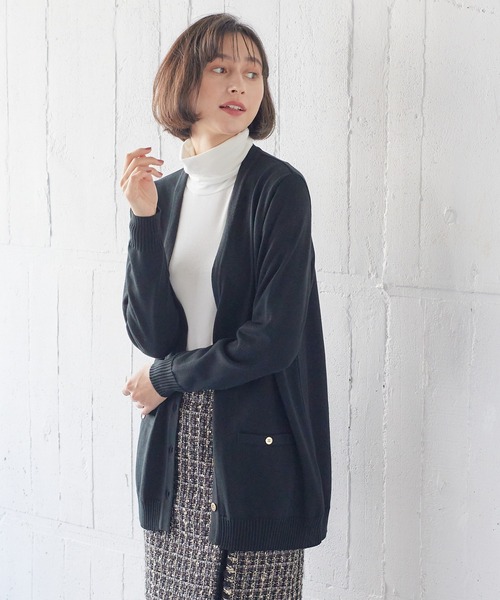 en recre（アンレクレ）の「【Nouque】Vネックニットカーディガン（カーディガン/ボレロ・レディース・ダークブルー/ブラック/LT.PINK/オフホワイト/オレンジ・2）」の3枚目の写真