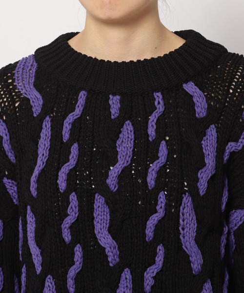 PAGEBOY（ページボーイ）の「CORE / ハンドケーブルフリンジプルオーバー（ニット/セーター・レディース・ブラック/オフホワイト・FREE）」の7枚目の写真