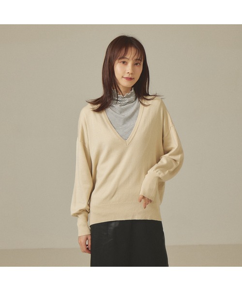 abahouse mavie（アバハウスマヴィ）の「【2点セット】レーヨンアクリル深Vネックプルオーバー（Tシャツ/カットソー・レディース・ホワイト系その他/ブラック/アイボリー/ブラック系その他/ダークオレンジ・フリー）」の3枚目の写真