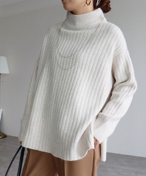 reca(レカ)の「ハイネックスリットニット(ニット/セーター・レディース・マスタード/オートミール/オレンジ・FREE)」の1枚目の写真