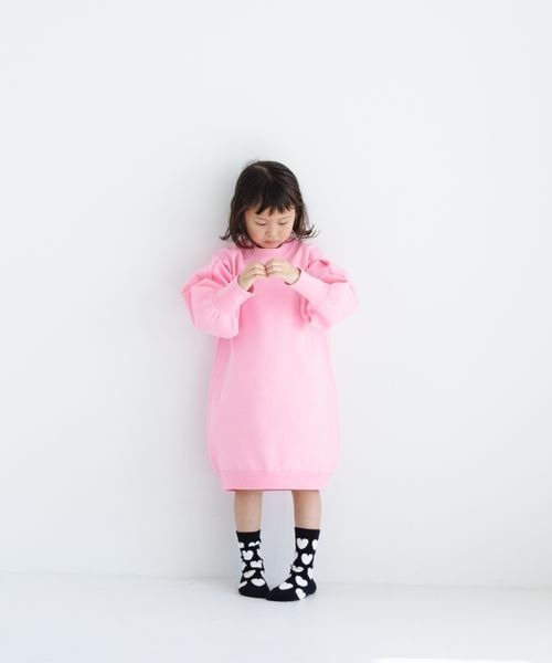 LOWRYS FARM(ローリーズファーム)の「ニットパフミニワンピース 177366(ワンピース・キッズ・ブラック/ピンク/ブルー・110cm/120cm/130cm/140cm/150cm)」の17枚目の写真