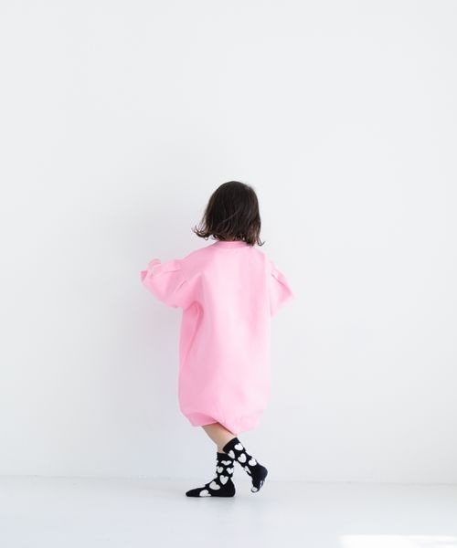 LOWRYS FARM(ローリーズファーム)の「ニットパフミニワンピース 177366(ワンピース・キッズ・ブラック/ピンク/ブルー・110cm/120cm/130cm/140cm/150cm)」の18枚目の写真