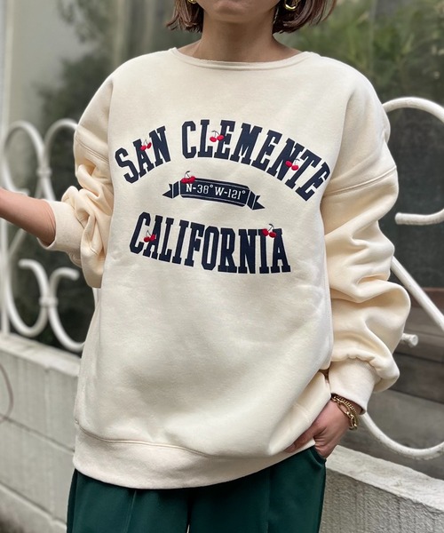 mi via loca(ミヴィアロカ)の「ウラケ裏起毛フラワー刺しゅうロゴビッグスウェット(スウェット・レディース・トップグレー/キナリ/キャメル/ピンク/ブラック・FREE)」の2枚目の写真