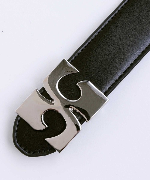 X-girl(エックスガール)の「LOGO BUCKLE BELT(ベルト・レディース・ブラック/ホワイト・ONE SIZE)」の8枚目の写真