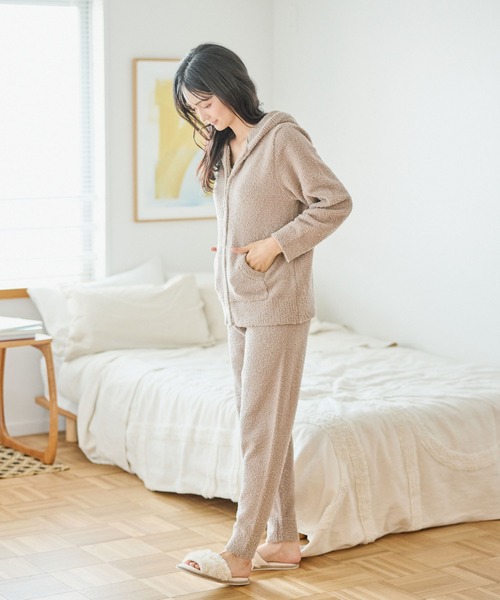 ルームウェア・パジャマ LAMIUE HUBBLY HOODED COAT セール】【LAFUKU/ラフク】もちふわマシュマロニットZIPパーカー