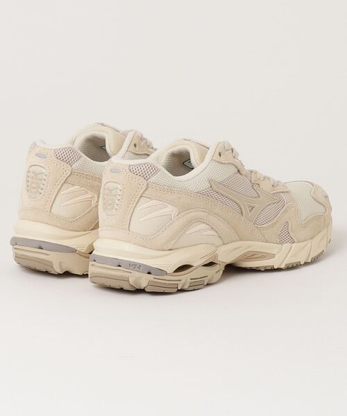 Aresense（アーセンス）の「MIZUNO/ミズノ　WAVE RIDER 10/ウェイブライダー10（スニーカー・レディース・ベージュ・23.0cm/24.5cm/25.0cm）」の2枚目の写真