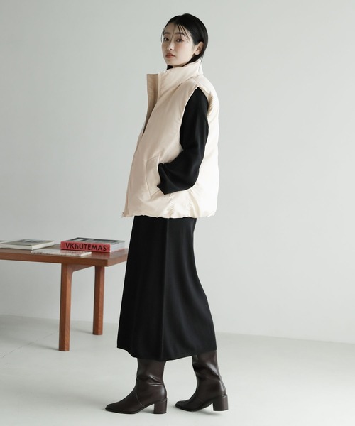 LAKOLE（ラコレ）の「オーバーサイズパファーベスト / 183372（ベスト・レディース・アイボリー/ブラック・SMALL/MEDIUM）」の8枚目の写真