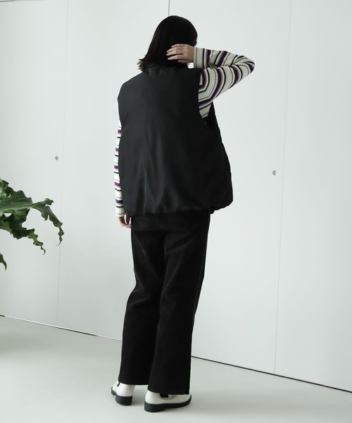 LAKOLE（ラコレ）の「オーバーサイズパファーベスト / 183372（ベスト・レディース・アイボリー/ブラック・SMALL/MEDIUM）」の4枚目の写真