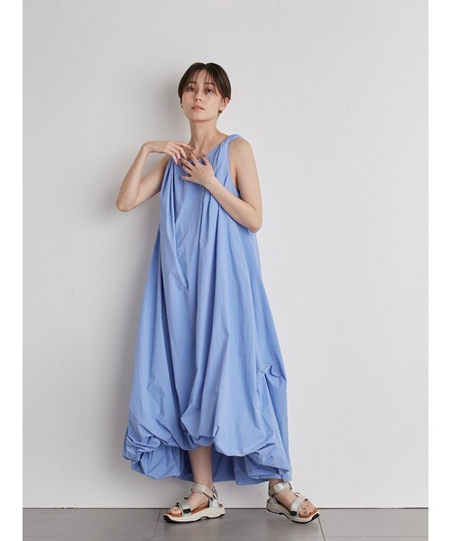 emmi(エミ)の「【emmi atelier】エアーボリュームワンピース(ワンピース・レディース・アイボリー/ブラック/ブルー・0/1)」の14枚目の写真