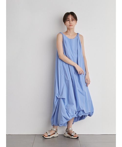 emmi(エミ)の「【emmi atelier】エアーボリュームワンピース(ワンピース・レディース・アイボリー/ブラック/ブルー・0/1)」の15枚目の写真