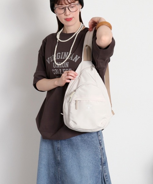 anello（アネロ）の「【anello】アネロ モイストクロスボディバッグ（ボディバッグ/ウエストポーチ・レディース・グレイッシュベージュ/ブラック/アイボリー・FREE）」の17枚目の写真