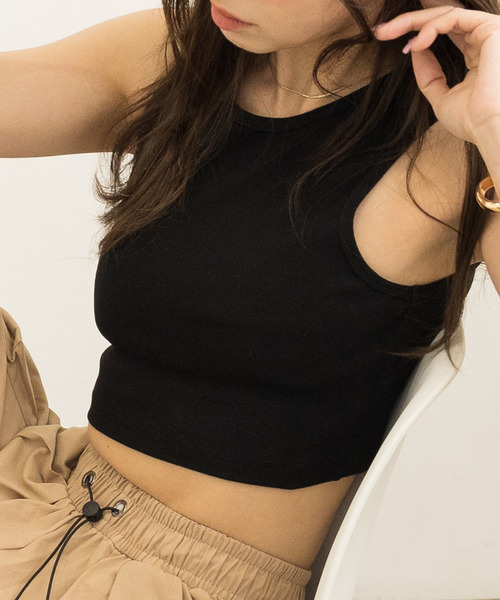DAY CLOSET(デイ クローゼット)の「レディース ラウンドネッククロップド丈タンクトップ(タンクトップ・レディース・ホワイト/ベージュ/ブラック/杢グレー・L/M/XL)」の10枚目の写真