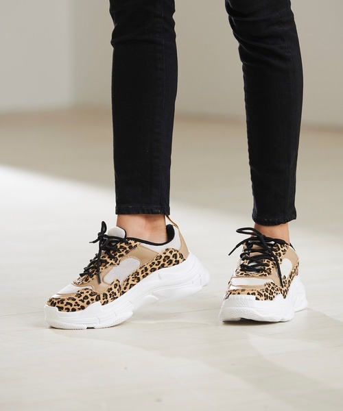 Fabby fabby（ファビィーファビィー）の「ボリュームソールスニーカー（スニーカー・レディース・ブラウン/ブラック/ブラック系その他/ベージュ/ホワイト/レオパード/ブラック×ホワイト/ブラック×ブラック/ベージュ系その他/ブラック×グレー・LARGE/MEDIUM/SMALL）」の10枚目の写真