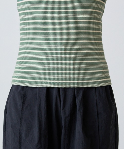 forksy.（フォルクシー）の「【forksy.】リブマイクロボーダーアシンメトリーストラップカップ付きキャミソール（キャミソール・レディース・カーキ/ブラック/ブルー/オフホワイト/ブラウン・FREE）」の22枚目の写真