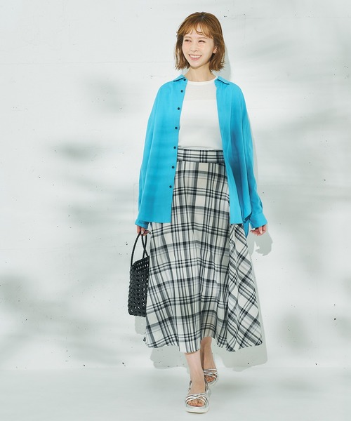 ROPE' PICNIC(ロペピクニック)の「洗える/麻混カラーシャツ(シャツ/ブラウス・レディース・サックスブルー/オフホワイト/オレンジ/ブラック/ターコイズブルー/ブラック系その他・38)」の10枚目の写真