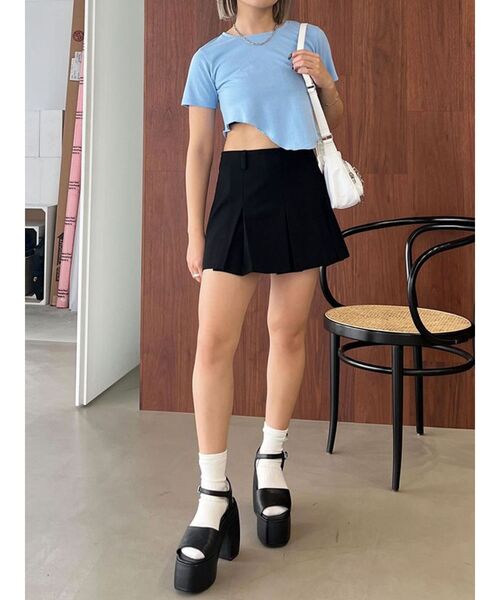 EMODA（エモダ）の「ヘムカーブTシャツ（Tシャツ/カットソー・レディース・ブルー/カーキ/ブラック/ホワイト・FREE）」の8枚目の写真