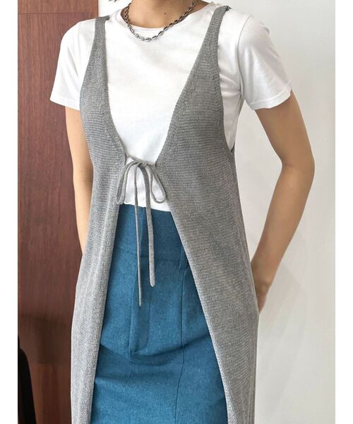 EMODA（エモダ）の「ヘムカーブTシャツ（Tシャツ/カットソー・レディース・ブルー/カーキ/ブラック/ホワイト・FREE）」の14枚目の写真