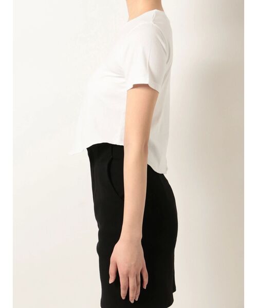 EMODA（エモダ）の「ヘムカーブTシャツ（Tシャツ/カットソー・レディース・ブルー/カーキ/ブラック/ホワイト・FREE）」の15枚目の写真