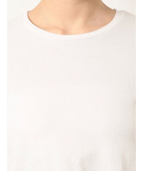 EMODA（エモダ）の「ヘムカーブTシャツ（Tシャツ/カットソー・レディース・ブルー/カーキ/ブラック/ホワイト・FREE）」の11枚目の写真