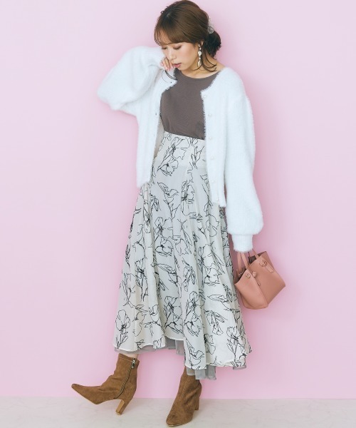 marun(マルン)の「<大きいサイズ> パール調ボタン付きシャギーニットカーディガン marun(カーディガン/ボレロ・レディース・ネイビー/オフホワイト・LL/3L/4L/L/5L)」の8枚目の写真