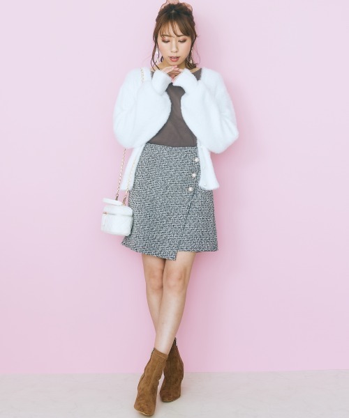 marun(マルン)の「<大きいサイズ> パール調ボタン付きシャギーニットカーディガン marun(カーディガン/ボレロ・レディース・ネイビー/オフホワイト・LL/3L/4L/L/5L)」の3枚目の写真