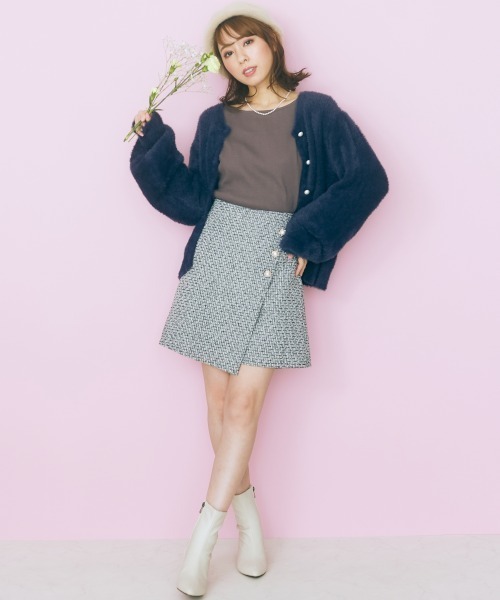 marun(マルン)の「<大きいサイズ> パール調ボタン付きシャギーニットカーディガン marun(カーディガン/ボレロ・レディース・ネイビー/オフホワイト・LL/3L/4L/L/5L)」の22枚目の写真