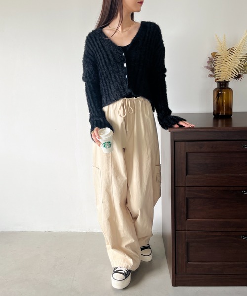 CLEA（クレア）の「フレアスリーブシャギーニットショート丈カーディガントップス（カーディガン/ボレロ・レディース・ブラック/ブルー/グレー/ピンク/ホワイト・FREE）」の13枚目の写真