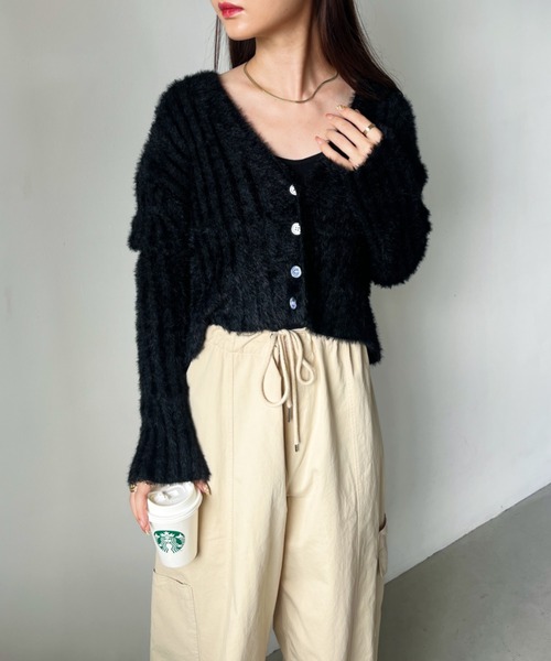 CLEA（クレア）の「フレアスリーブシャギーニットショート丈カーディガントップス（カーディガン/ボレロ・レディース・ブラック/ブルー/グレー/ピンク/ホワイト・FREE）」の12枚目の写真