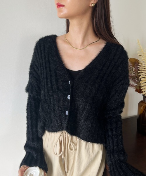 CLEA（クレア）の「フレアスリーブシャギーニットショート丈カーディガントップス（カーディガン/ボレロ・レディース・ブラック/ブルー/グレー/ピンク/ホワイト・FREE）」の11枚目の写真