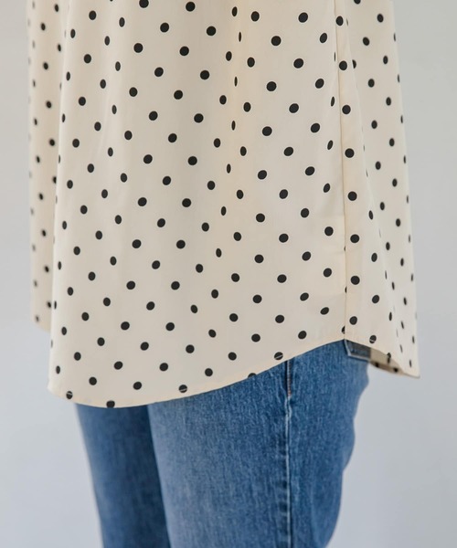 URBAN RESEARCH Sonny Label(アーバンリサーチサニーレーベル)の「2WAYスタンドカラーフリルブラウス(シャツ/ブラウス・レディース・ドット/ストライプ/ブラック・FREE)」の5枚目の写真