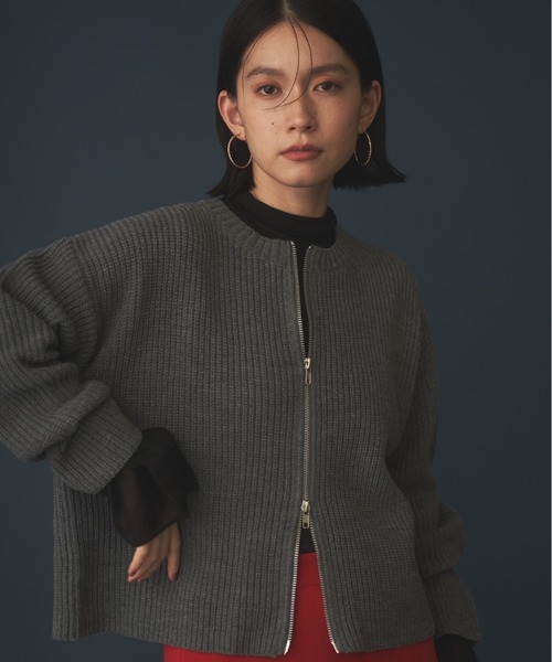 Shelly island（シェリーアイランド）の「ダブルジップカーディガン