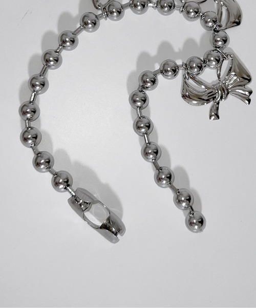 musubore(ムスボレ)の「ball chain ribbon choker / ボールチェーンリボンチョーカー(チョーカー・レディース・シルバー・FREE)」の22枚目の写真