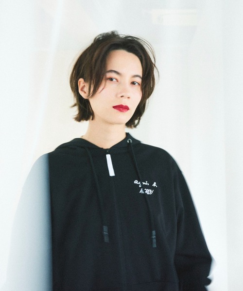 agnes b.(アニエスベー)の「<好評につき追加決定!>【agnes b.×NERGY】UV エトワールフーディーZIP UP(パーカー・レディース・ベージュ/ブラック・FREE)」の9枚目の写真