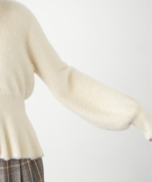 FREE'S MART（フリーズマート）の「◆ショートシャギーペプラムニットカーデ（カーディガン/ボレロ・レディース・パープル/ベージュ/オフホワイト/ライトグリーン・FREE）」の13枚目の写真