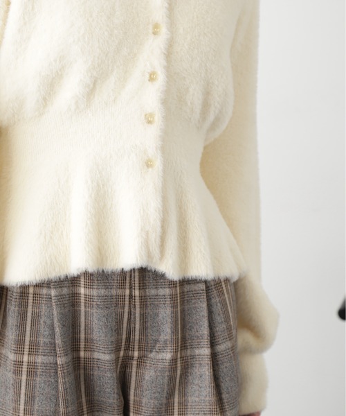 FREE'S MART（フリーズマート）の「◆ショートシャギーペプラムニットカーデ（カーディガン/ボレロ・レディース・パープル/ベージュ/オフホワイト/ライトグリーン・FREE）」の14枚目の写真