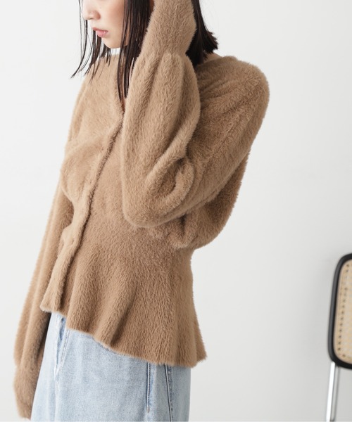 FREE'S MART（フリーズマート）の「◆ショートシャギーペプラムニットカーデ（カーディガン/ボレロ・レディース・パープル/ベージュ/オフホワイト/ライトグリーン・FREE）」の22枚目の写真