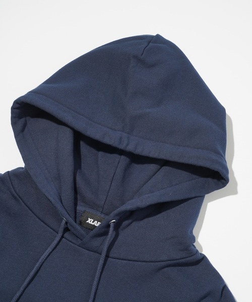 XLARGE（エクストララージ）の「【販売終了】CHENILLE STANDARD LOGO HOODED SWEATSHIRT（パーカー・メンズ・バーガンディー/グリーン/アッシュ/ブラック/ネイビー・M/S/XL/L）」の7枚目の写真