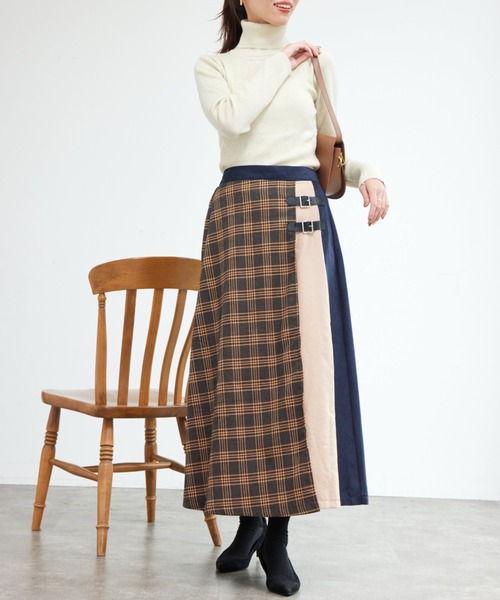 Chez toi（シェトワ）の「ウール混ラメタートルニット（ニット/セーター・レディース・グレイッシュベージュ/ブラック/アイボリー・FREE）」の11枚目の写真