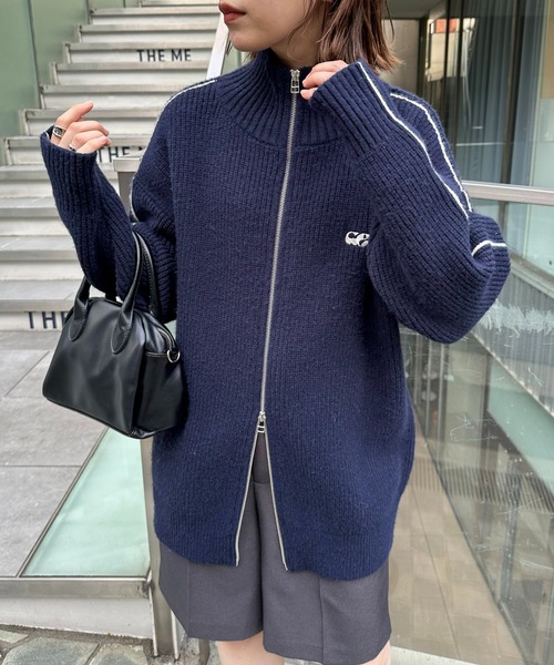 DISCOAT（ディスコート）の「ワンポイント刺繍ドライバーズニット