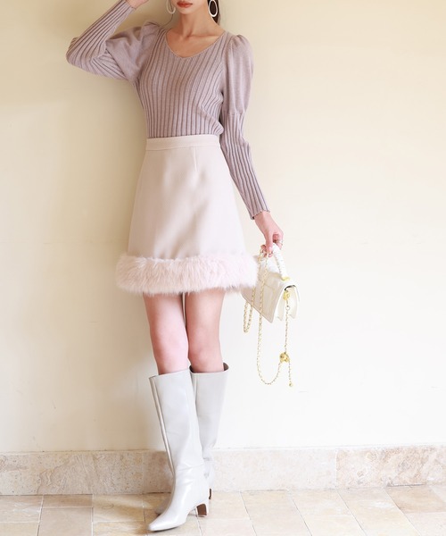 SAISON DE PAPILLON（セゾンドパピヨン）の「裾ファーハイウエストミニスカート（スカート・レディース・ピンクベージュ/ブラック/パープル・S/M/L）」の13枚目の写真